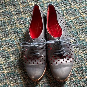 Kate Spade Luca Leather Gray Oxford Flats with Hole Punch Design. Size 5.5